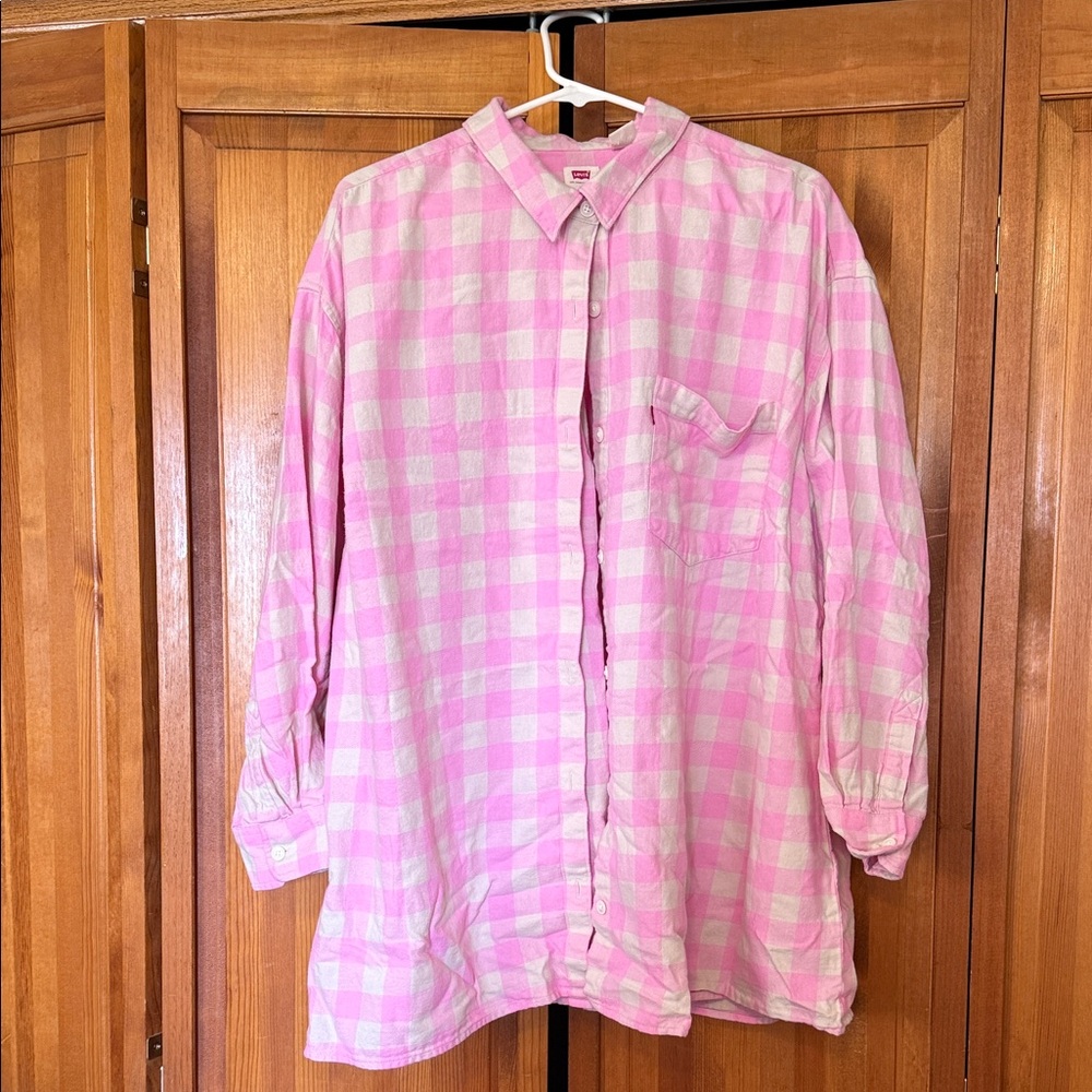 Levi's Pink Plaid Button Down Shirt